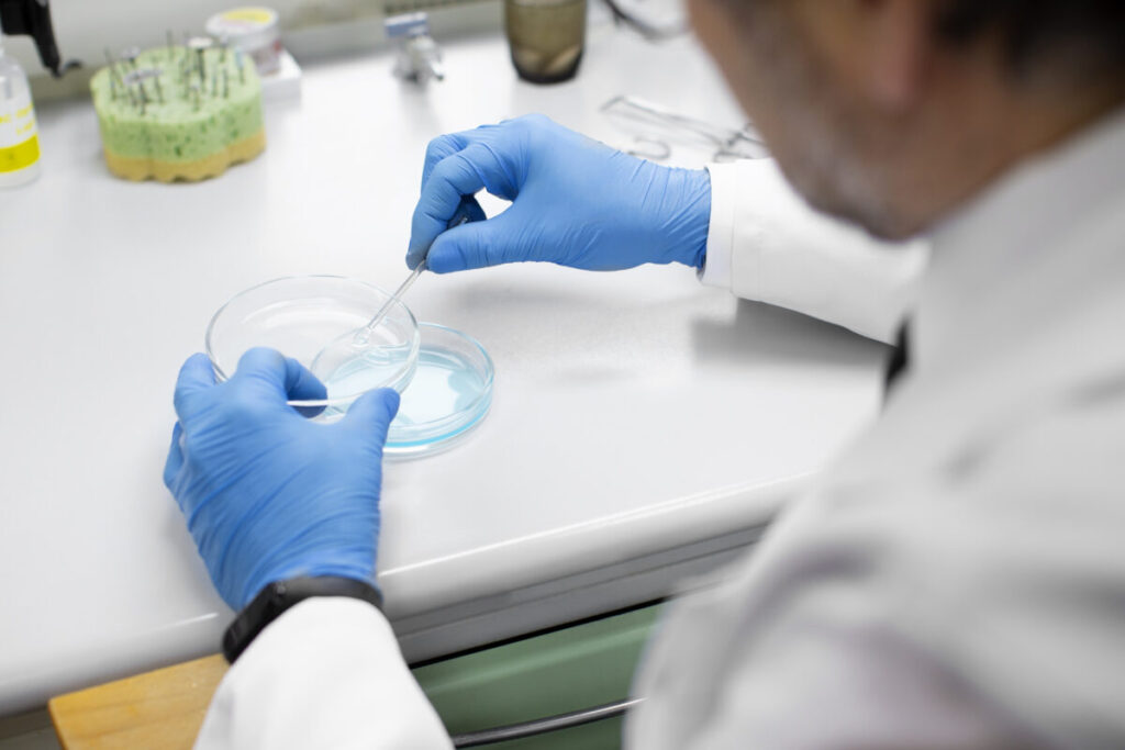 Laboratory diagnostics of tumor marker accuracy