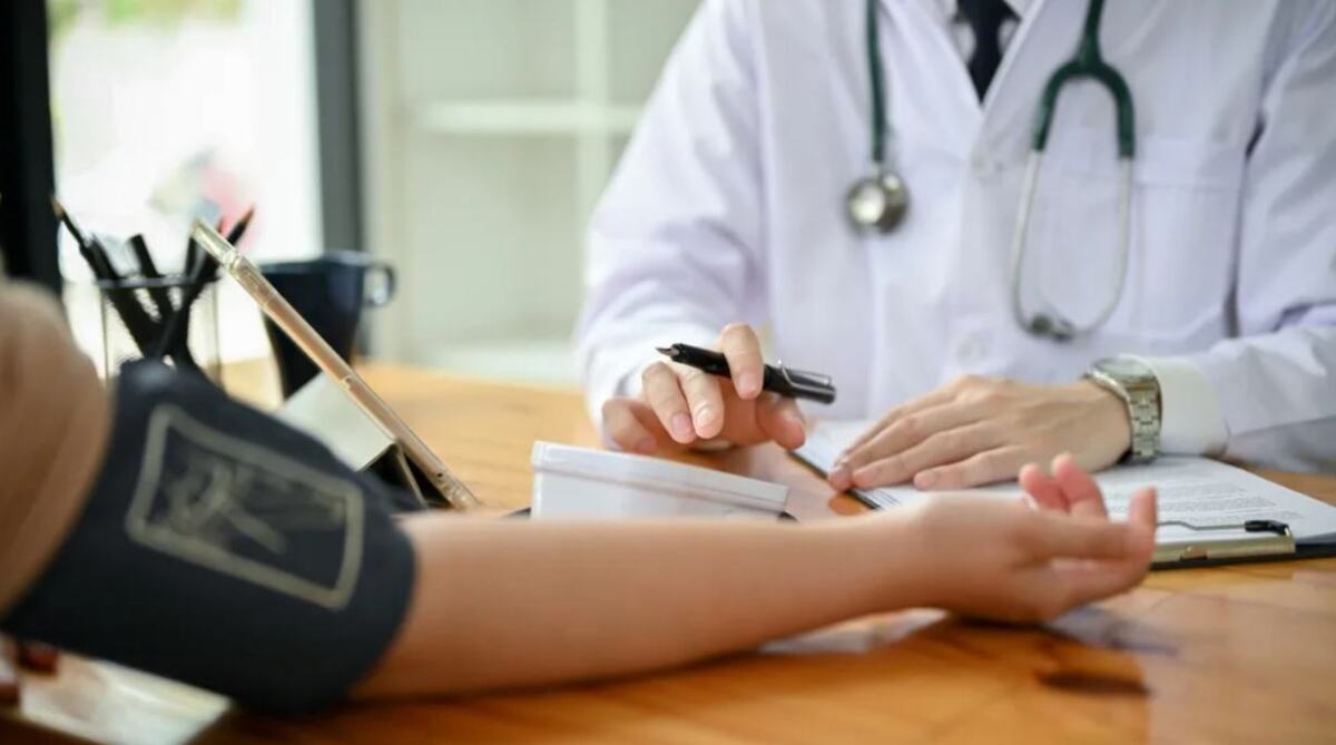 мазки, сеча і кров для діагностики урогенітальних інфекцій